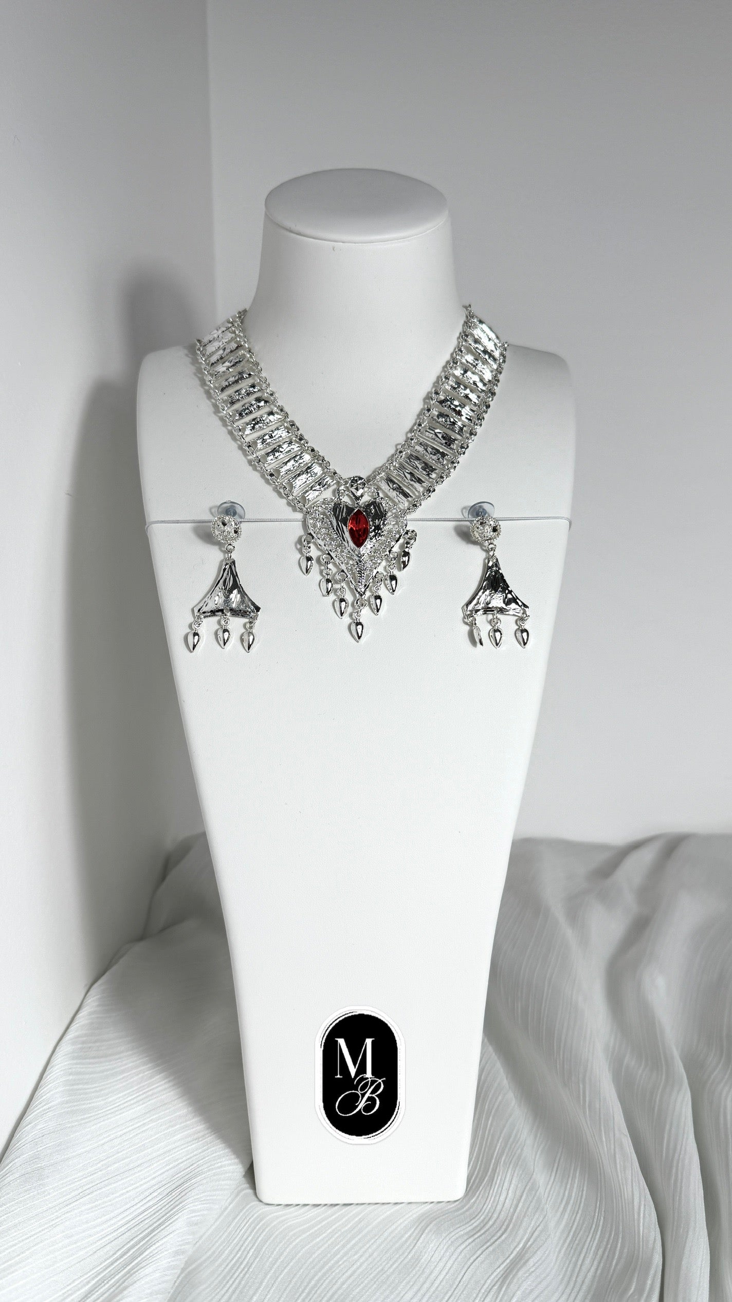 Collier Qamar