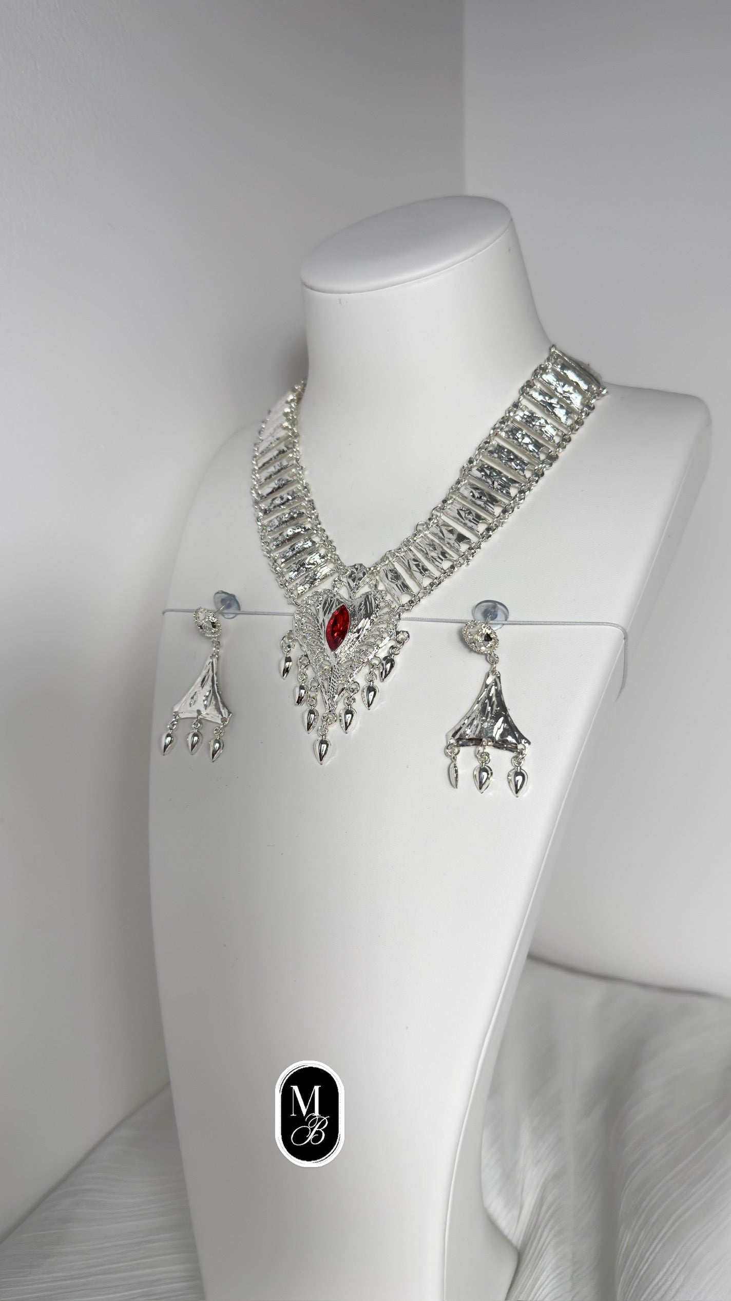 Collier Qamar